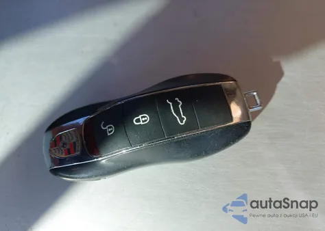 2016 Porsche Cayenne из США, поврежденный, VIN WP1AA2A2XGLA02472